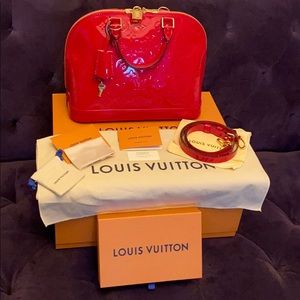Louis Vuitton Alma PM